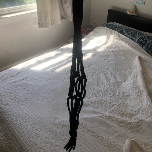 ✨NWOT✨ Black Macrame Plant Holder - 36” - Picture 3 of 3